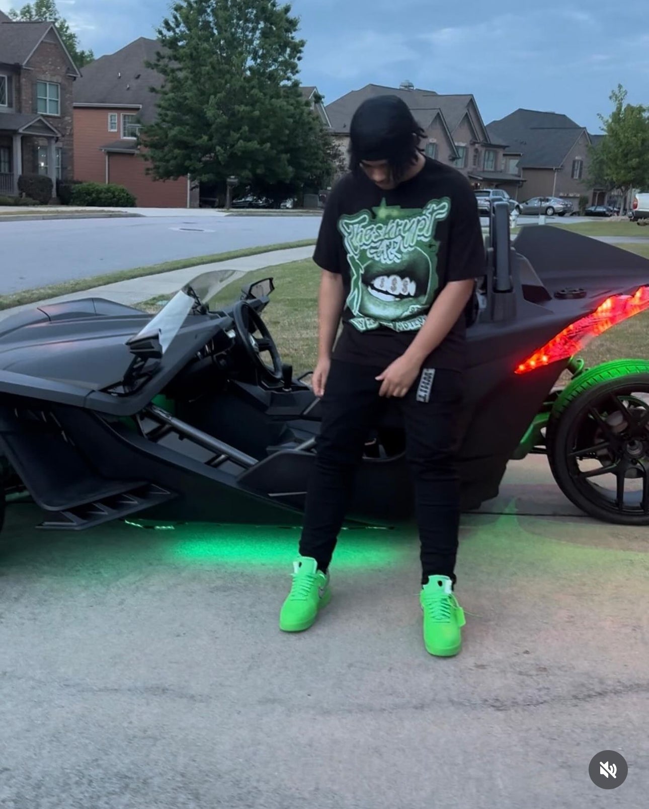 Money is the motive black green