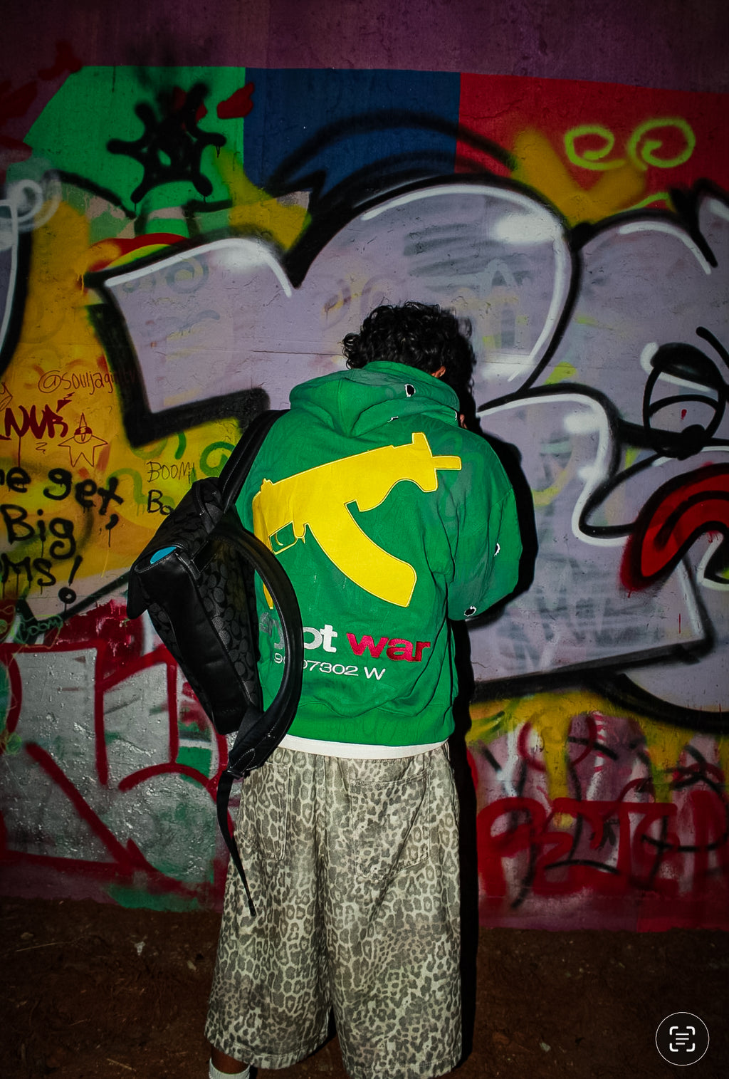 Green graffiti zip