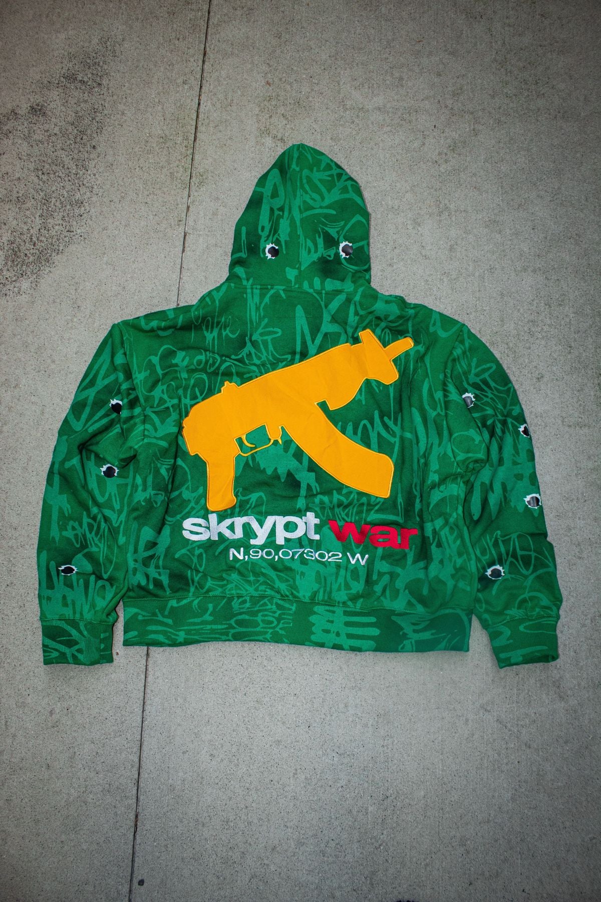 Green graffiti zip